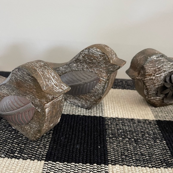 4 - Rustic Wooden Birds with Decorative Metal Details - Picture 6 of 6